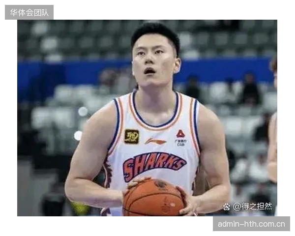 李弘权统治内线篮板，王哲林在有限时间里给予广厦内线巨大杀伤。